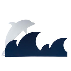 Schallabsorber Welle groß und klein nebeneinander in dunkelblau. Dahinter ist ein weißer Delfin-Schallabsorber zu sehen.